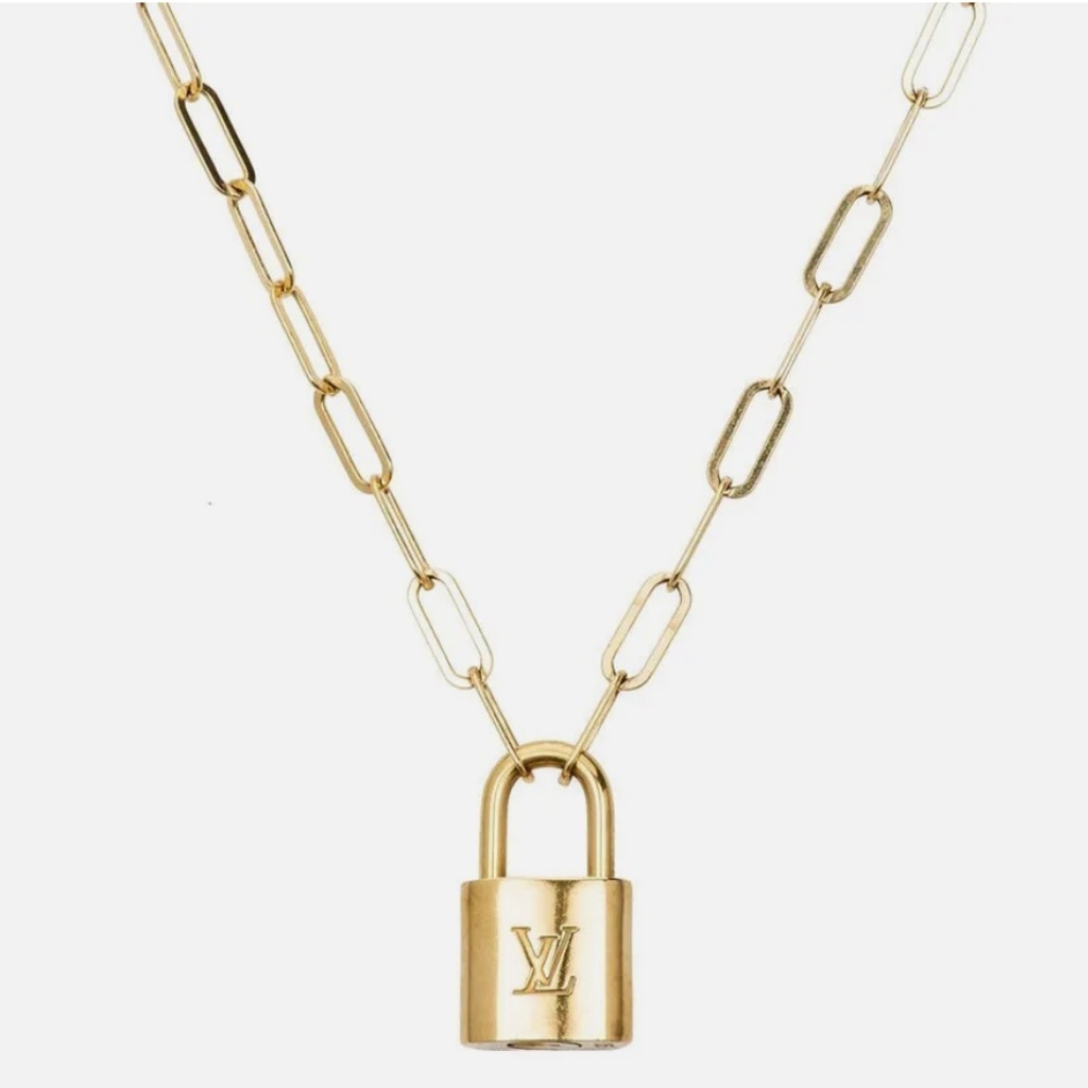 $300 Mint Condition LV Lock and Key-Gold-#306